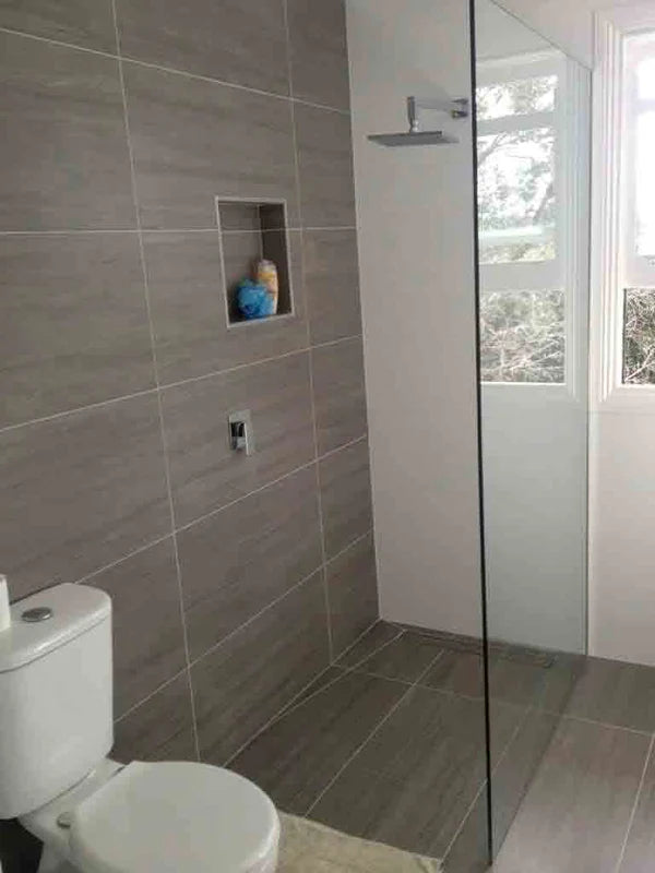 WALK IN SHOWERS